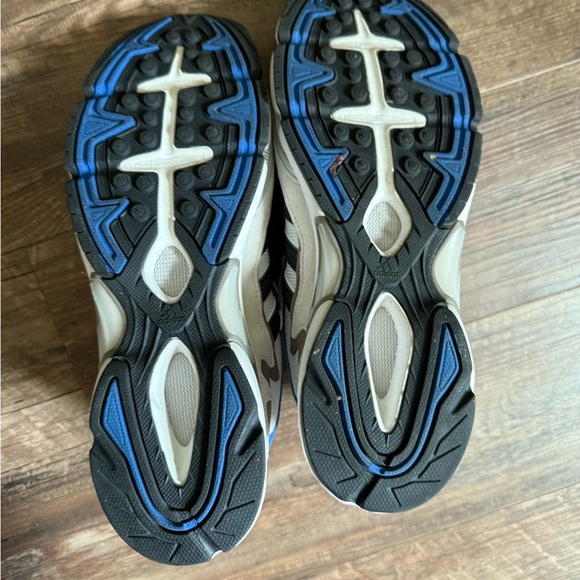 ADIDAS TEMPER RUN size 10 - Picture 6 of 7